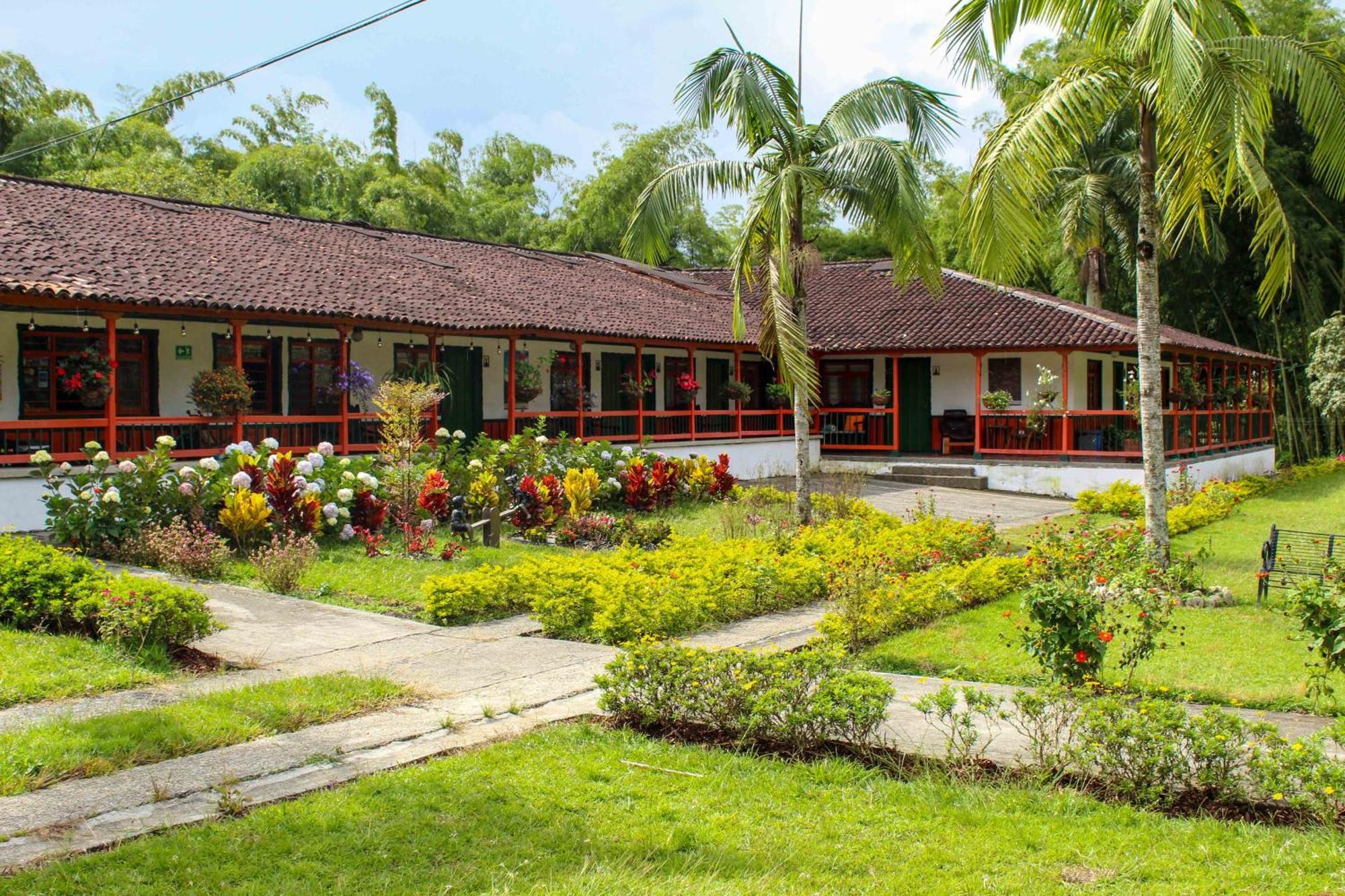 Hotel Campestre La Floresta Армения Экстерьер фото