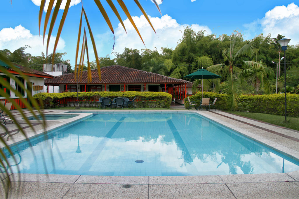 Hotel Campestre La Floresta Армения Экстерьер фото